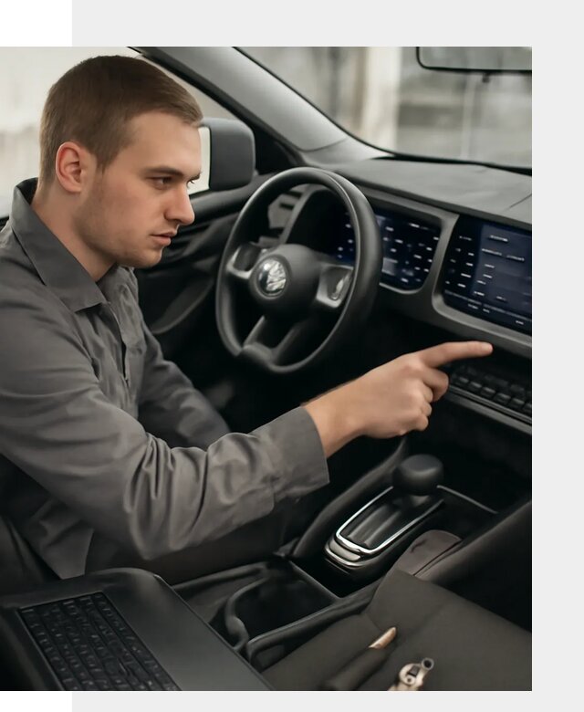 Русификация автомобиля Nissan N7 под ключ в Стрежевом официально
